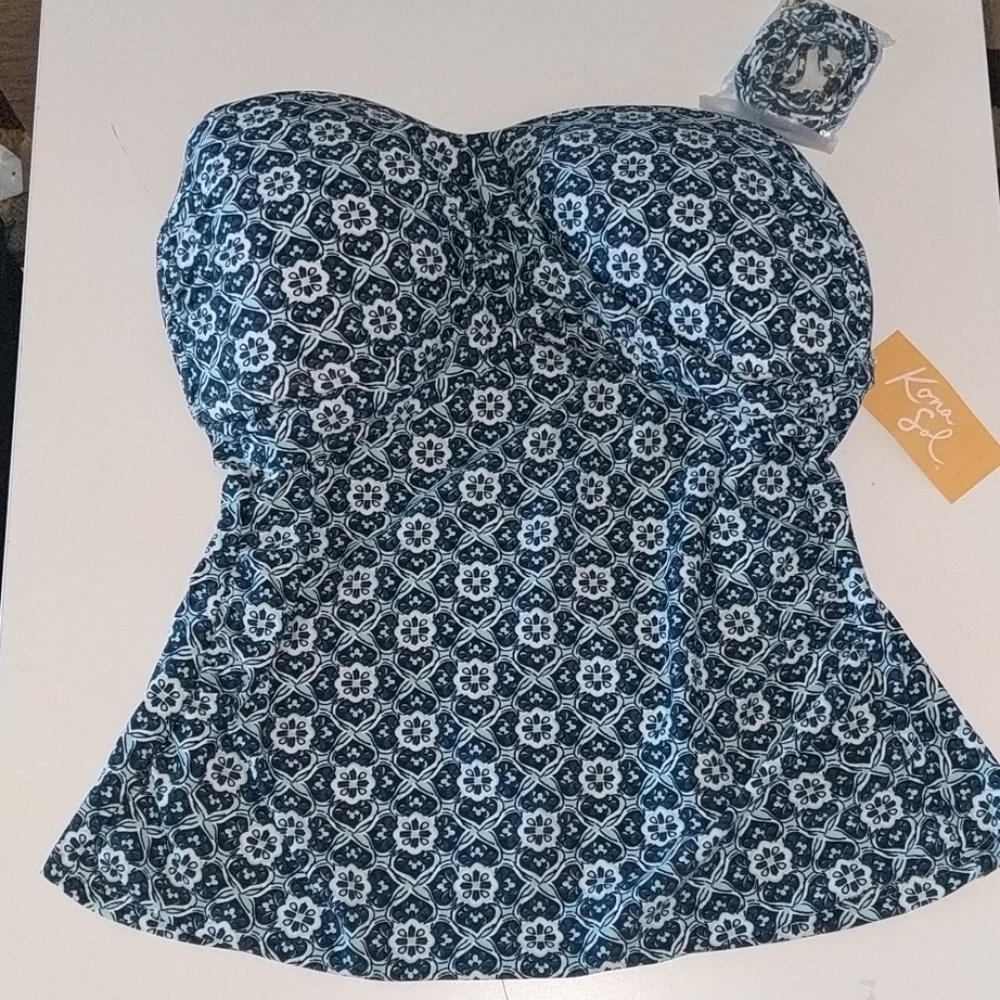 Blue Paisley tankini top